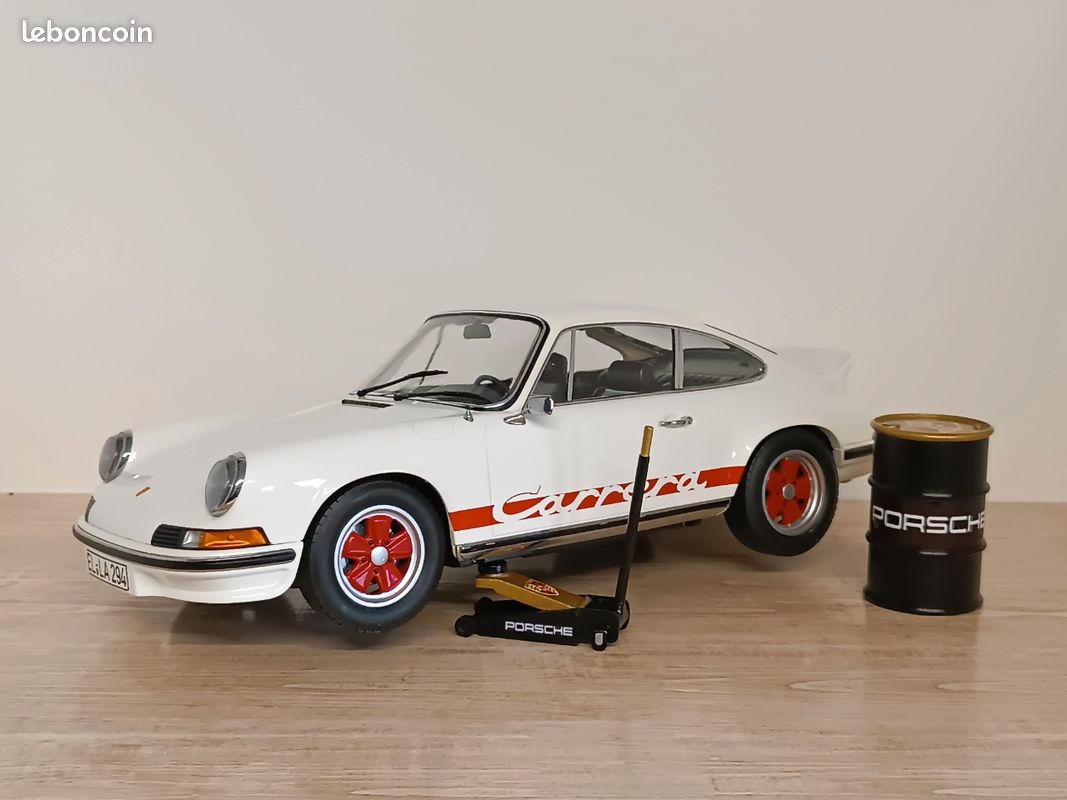 Minichamps 1:43 Porsche Carrera GT Année de construction 2003 rouge