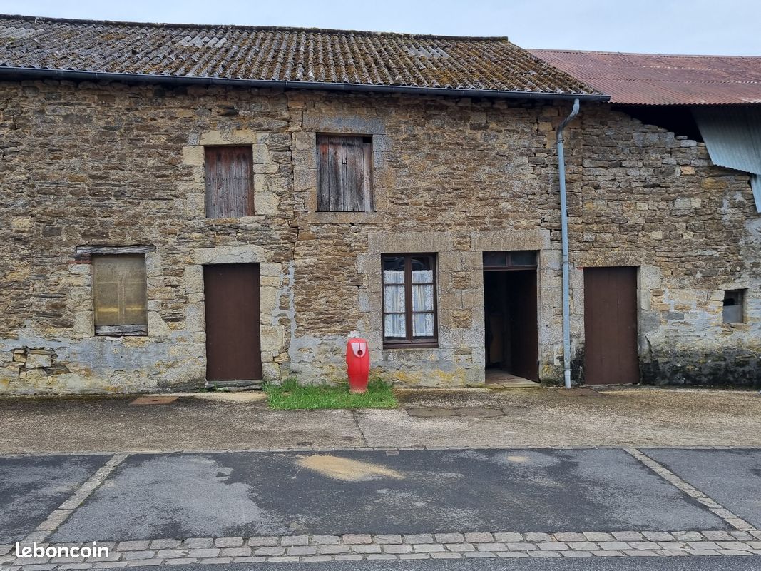 Local commercial 250 m² · à Montcornet · 250 m² · 53 500 €