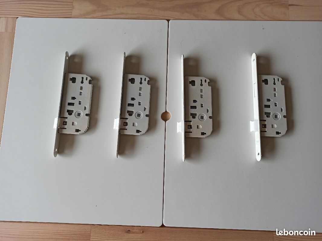 Lot 4 serrures (image 1)