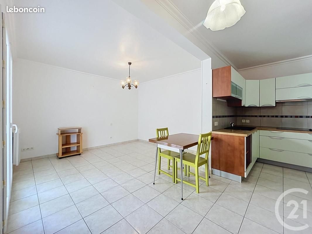 Appartement 2 pièces 39 m² · à Moulins · 39 m² · 490 €/mois