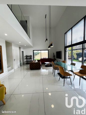 Maison 5 pièces 146 m²