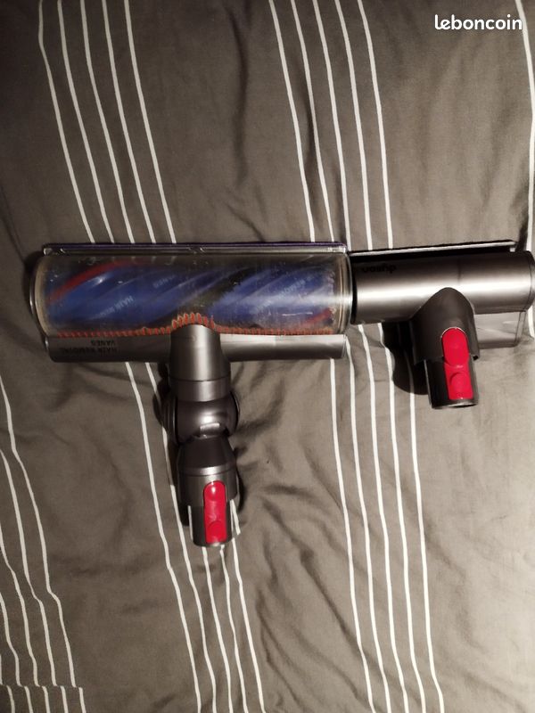 Vends pièces d aspirateur Dyson v8 (image 4)