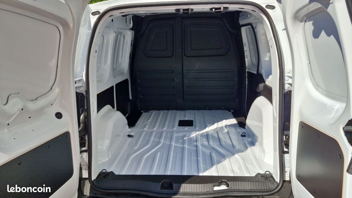 Renault Kangoo Van E-TECH ELECTRIQUE L1 AC22/DC80 GSR2 ADVANCE (image 10)