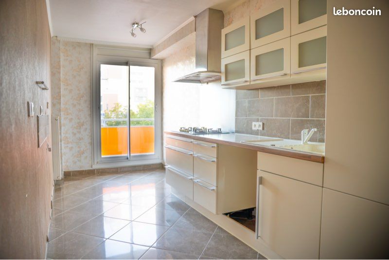 Appartement 5 pièces 105 m² · à Clermont-Ferrand · 105 m² · 110 000 €