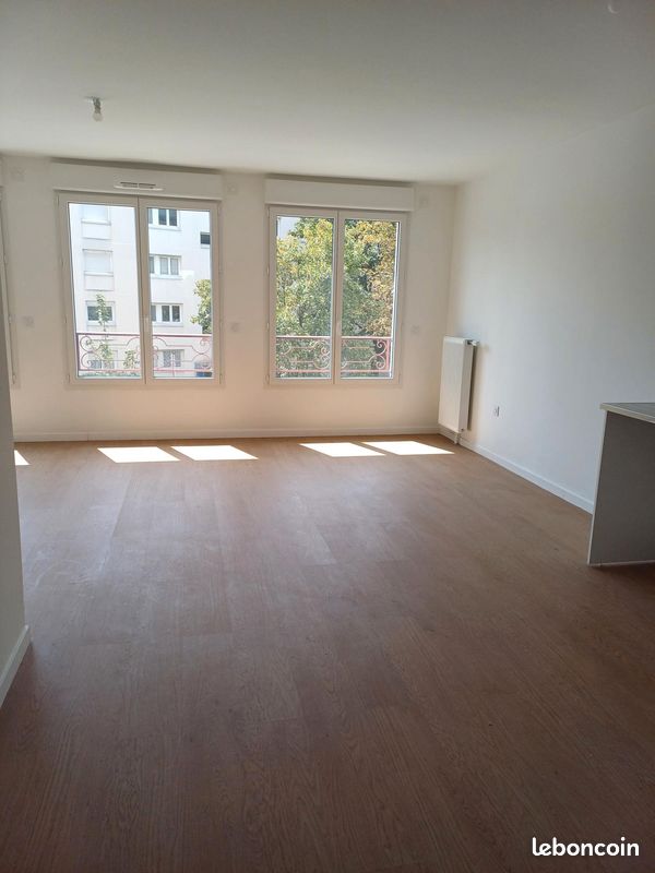 Appartement 3 pièces 63 m² · à Le Blanc-Mesnil · 62,6 m² · 1 029 €