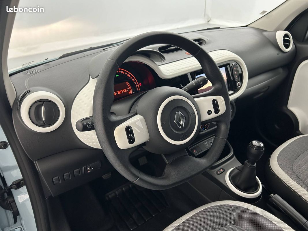 RENAULT Twingo III SCe 65 Equilibre (image 10)