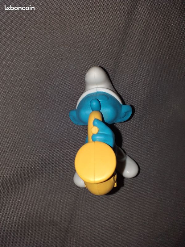 2 figurines schtroumpfs differentes (hj) (image 2)