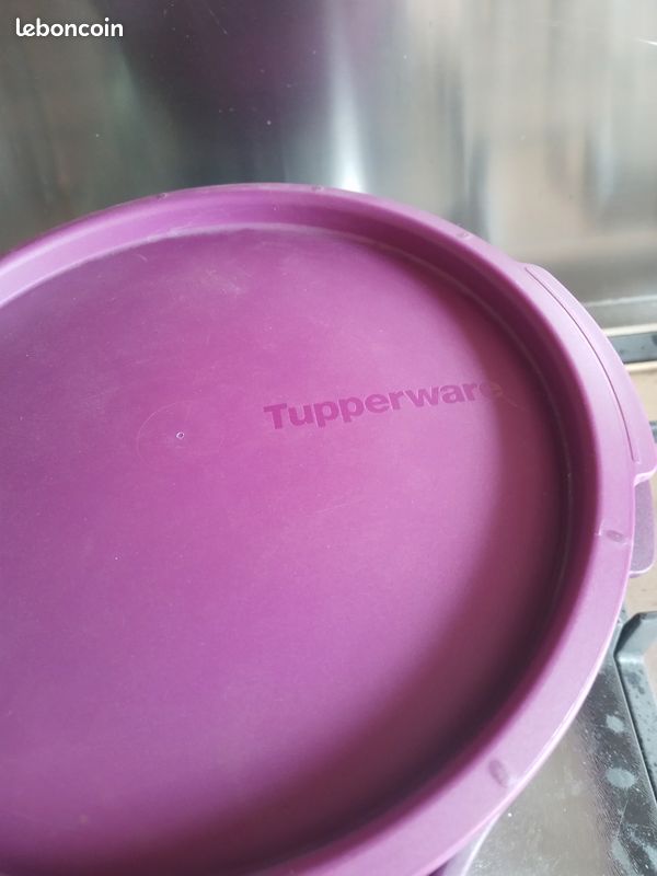 Micro vap Tupperware violet - Arts de la table