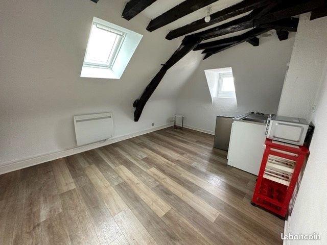 Appartement 2 pièces 19 m² · à Laval · 19 m² · 370 €
