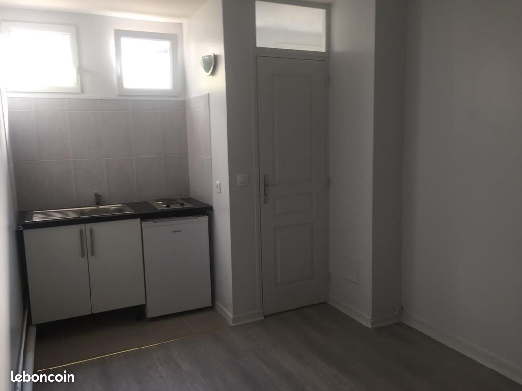 Appartement 1 pièce 12 m² · à Paris · 12 m² · 550 €