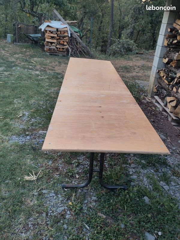 Grand table pliable pour évènement ou jardin (image 2)