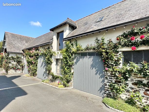 Maison 10 pièces 266 m² — 2