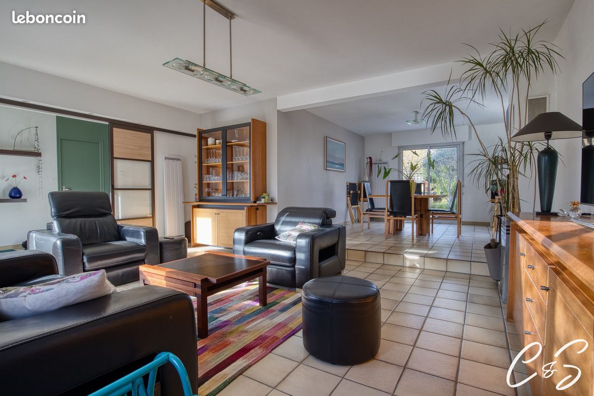 Maison 6 pièces 135 m² · à Plobannalec-Lesconil · 135 m² · 390 000 €