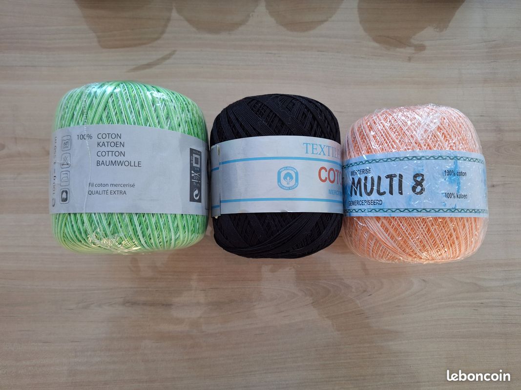 Lot De 11 Pelotes De Coton - Couleurs Vert, Corail Et Noir, Neuves, Pour Tricot Ou Crochet