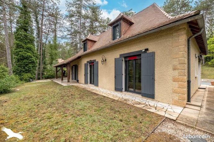 Maison 6 pièces 158 m²