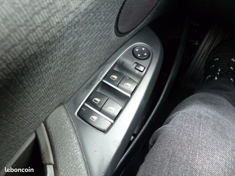 Bmw X3 (F25) XDRIVE20DA 184CH CONFORT (image 27)