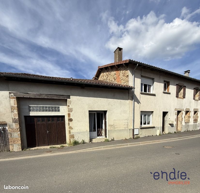 Maison 5 pièces 114 m² · à Rochechouart · 114 m² · 97 000 €