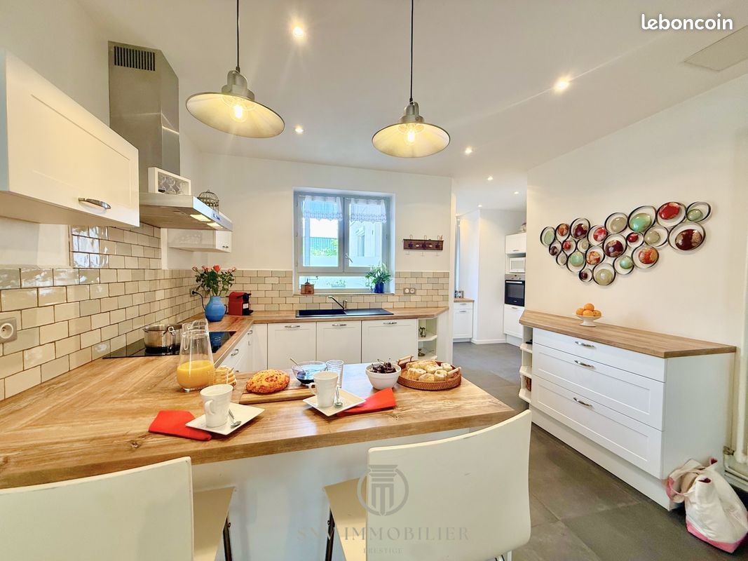 Appartement 5 pièces 125 m² · à Roanne · 125 m² · 194 000 €
