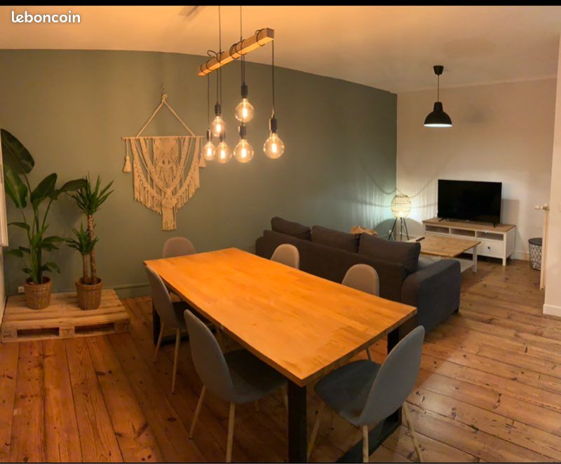 Appartement 4 pièces 100 m² · à Pau · 100 m² · 1 300 €/mois