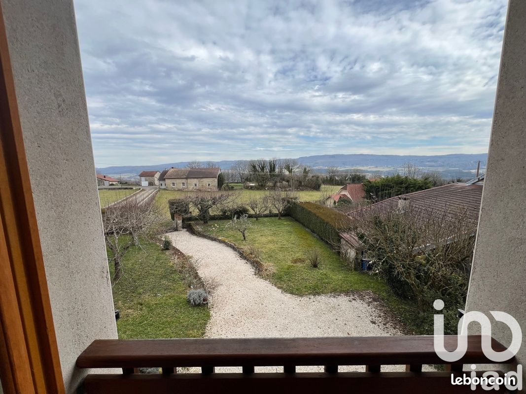 Maison 5 pièces 114 m² · à Arinthod · 114 m² · 129 900 €