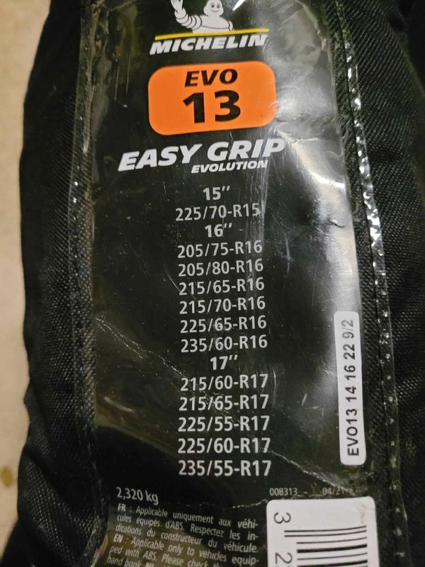 Chaine neige Michelin chaussette EasyGrip Evo - 215 / 60 R 17