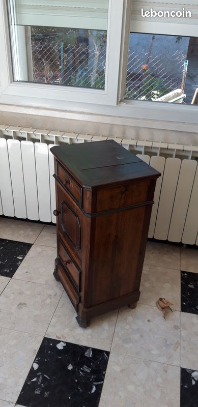 Tablette de nuit ancienne (image 2)