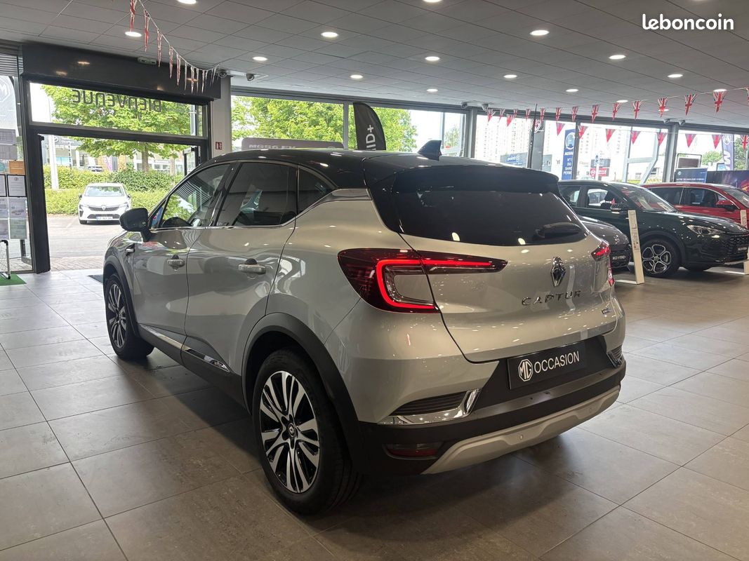 RENAULT Captur E-Tech hybride 145 Equilibre (image 3)