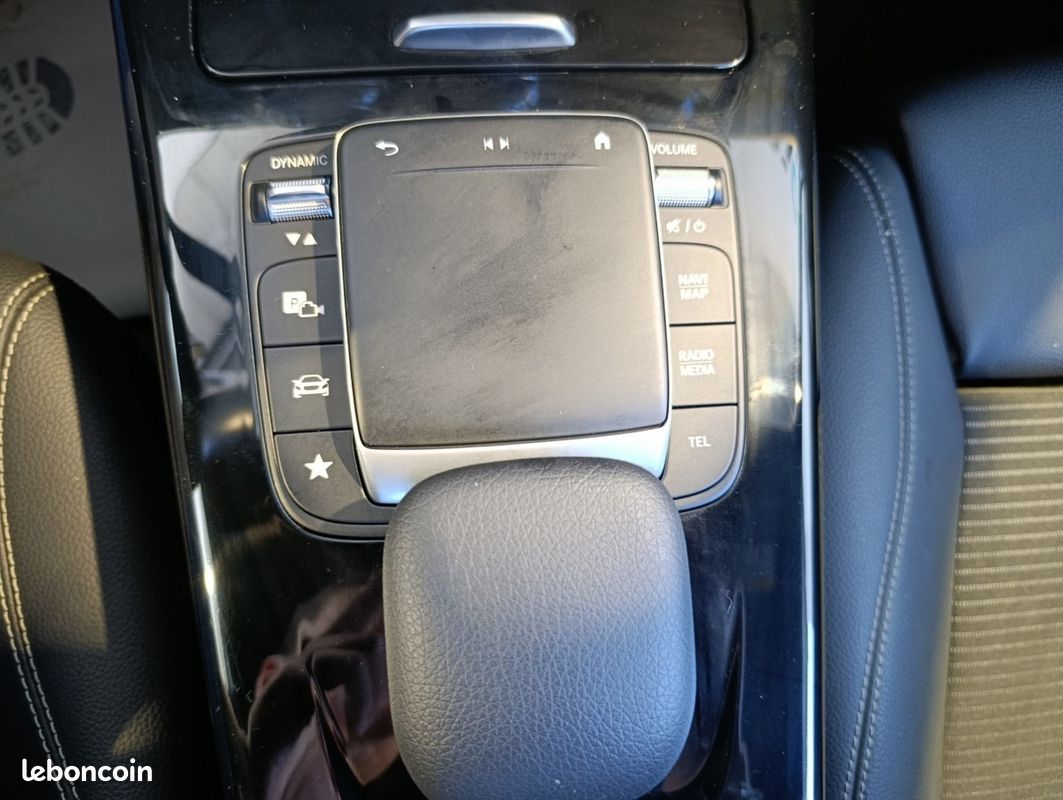 Mercedes Classe A Berline (4) A 180 d Progressive Line 7G-DCT (image 33)
