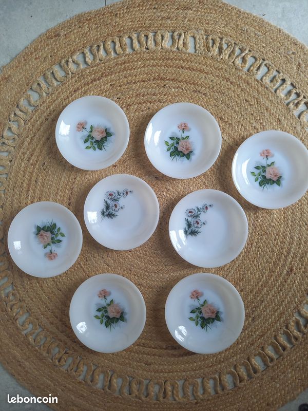 Lot De 8 Petites Assiettes Arcopal Vintage – Motif Fleurs Tournesol, France, Ø 19 Cm
