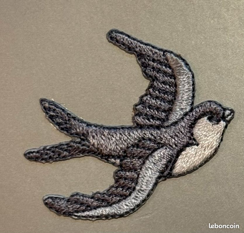 Patches thermocollant paire d'hirondelles, belle qualité - 4 cm (image 4)