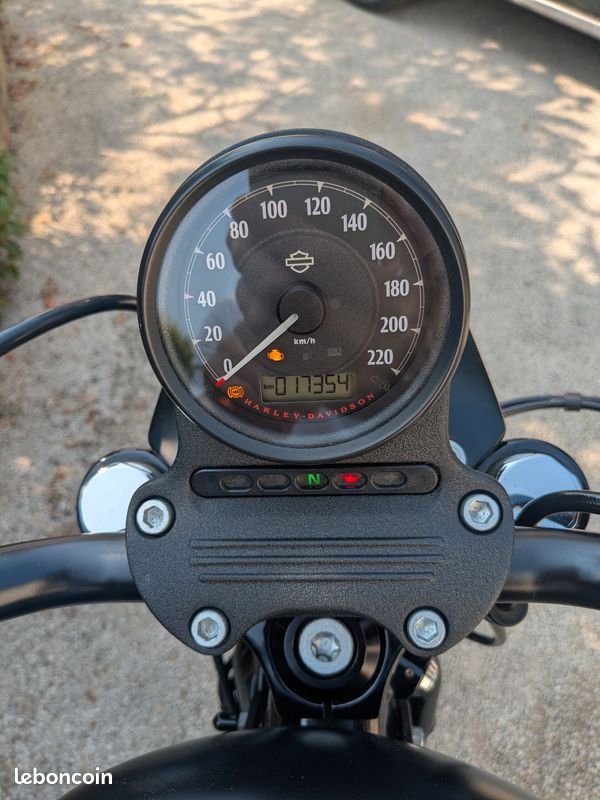Harley-Davidson IRON XL 883 N (image 3)