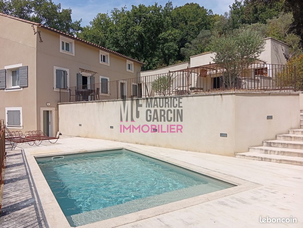 Maison 8 pièces 138 m² · au Beaucet · 138 m² · 586 200 €