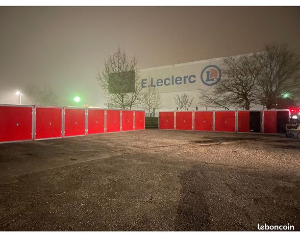 Box de stockage / 9 m² / 70 euros / Site gardienné / Vidéosurveillance