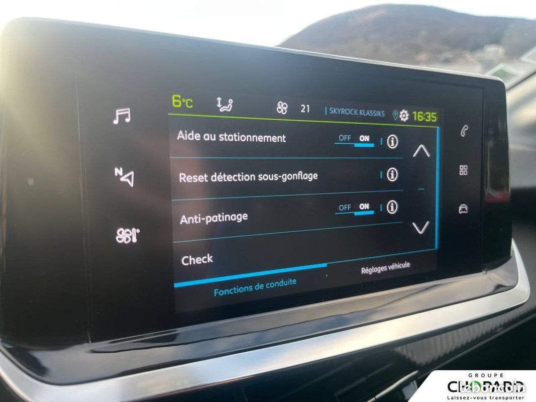 PEUGEOT 208 Electrique 50 kWh 136ch Allure (image 7)