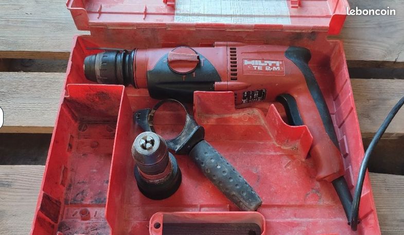 HILTI PERFORATEUR TE 17 EUR 130,00 - FR