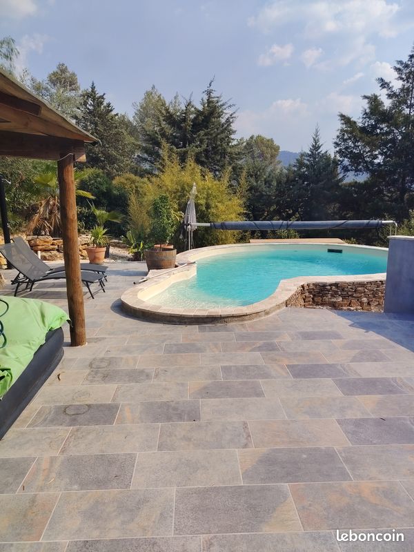 Maison 5 pièces 215 m² · à Gonfaron · 215 m² · 480 000 €