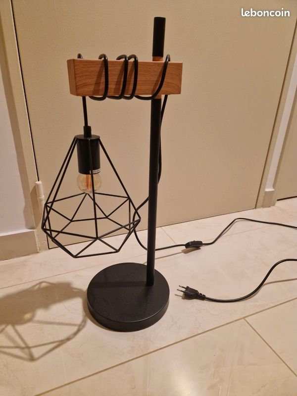 Lampe design (image 1)