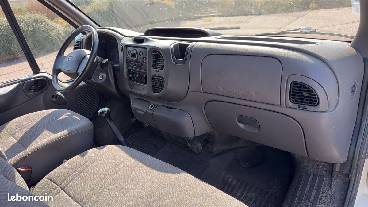 Ford Transit VU 2.0 TDdi 85 Fourgon (image 10)