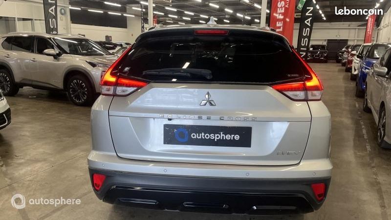 Mitsubishi Eclipse Cross 2.4 MIVEC PHEV 188ch Black Collection 4WD 2023 (image 5)