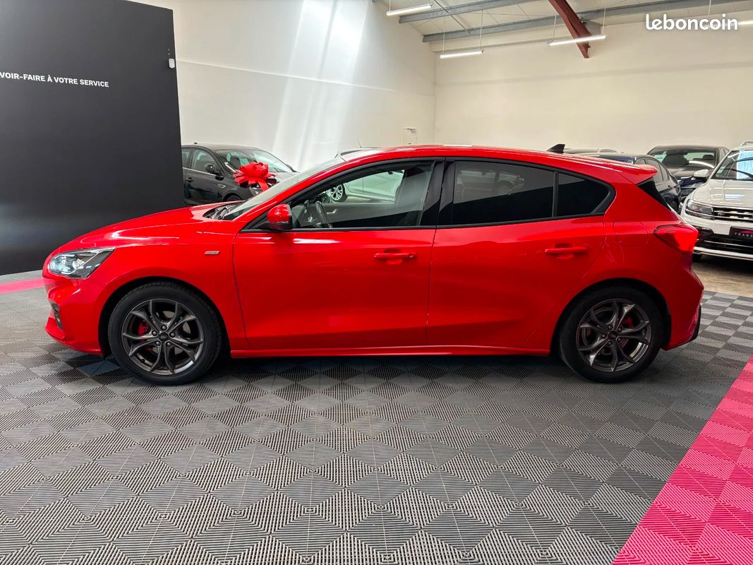 FORD FOCUS ST LINE X EcoBoost 155 ch MHEV - 1ERE MAIN - PARFAIT ÉTAT - VIRTUAL COCKPIT - CARPLAY - ATTELAGE AMOVIBLE (image 4)