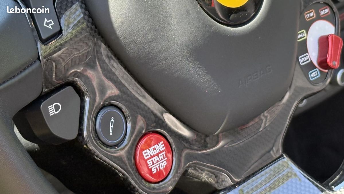 Ferrari 488 Spider V8 3.9 T 670ch (image 18)