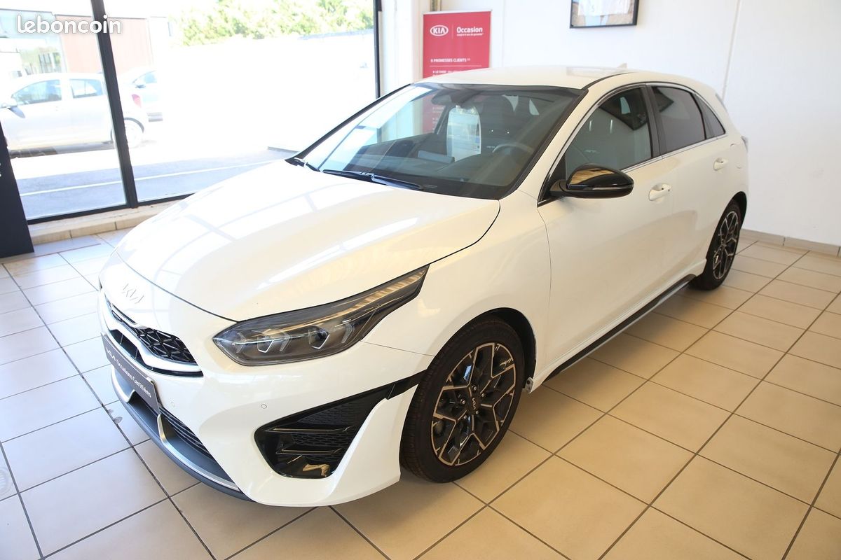 Kia CEED 1.5 T-GDI 140CH GT-LINE DCT7 MY25 (image 1)