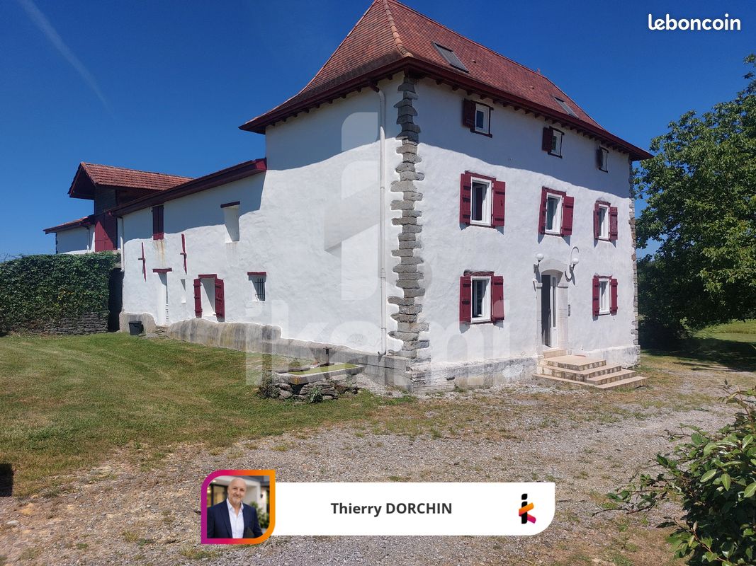Maison 13 pièces 283 m² · à Domezain-Berraute · 283 m² · 505 000 €