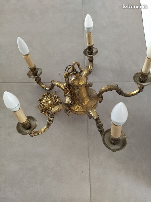 Grand lustre ancien en laiton massif – Style Louis XV – 5 branches (image 4)