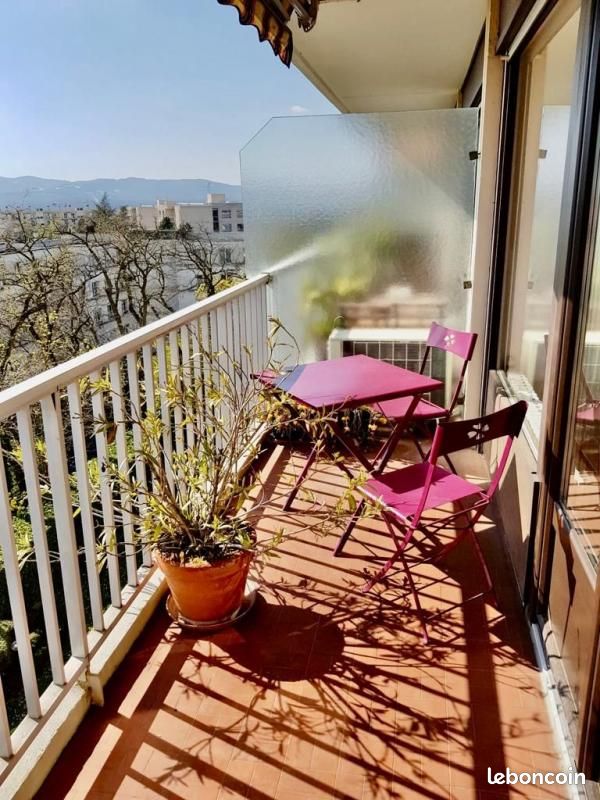 Appartement 5 pièces 114 m² · à Sainte-Foy-lès-Lyon · 114 m² · 1 773 €/mois
