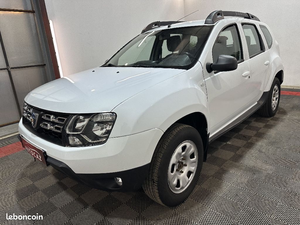 Dacia Duster 1.5 dCi 110 4x4 Lauréate +ATTELAGE (image 2)