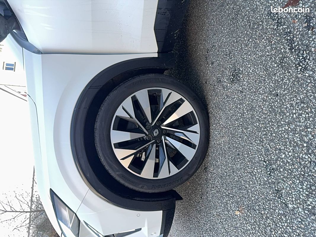 RENAULT Rafale E-Tech full hybrid 200ch Techno (image 19)