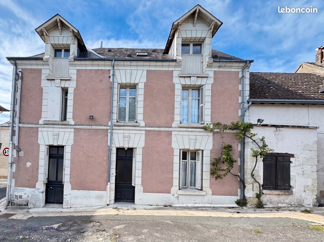 Maison 7 pièces 163 m² · à Saint-Martin-le-Beau · 163 m² · 165 000 €