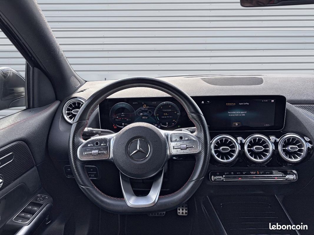 MERCEDES GLA 200 7G-DCT AMG Line (image 13)