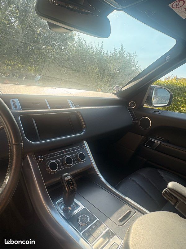 Range Rover sport (image 2)